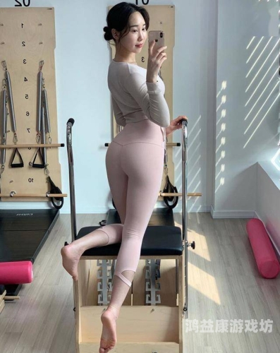 密臀影院探索密臀现象，水蜜桃在线播放与美丽的双重追求