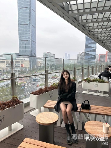 黑丝一区二区三区黑丝一区二区三区的时尚魅力解析