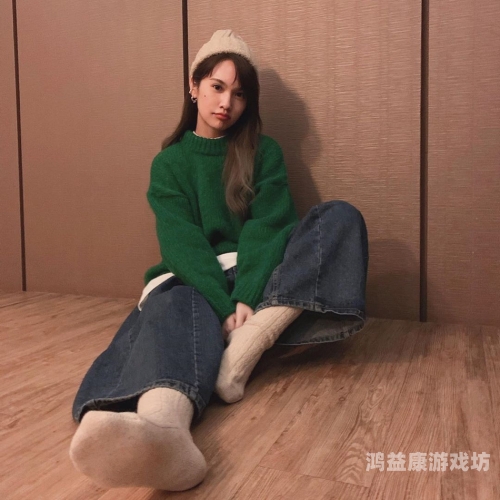 杨丞琳晒婚纱照，甜蜜瞬间引网友热议，爱情长跑终修成正果杨丞琳晒婚纱照视频