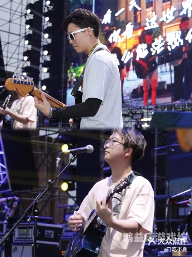 婷婷开心深爱五月天播播，音乐的力量与情感的共鸣