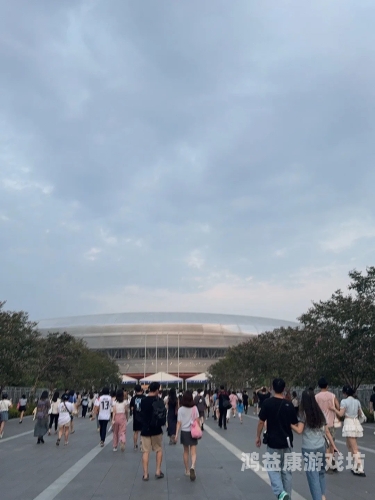 五月天演唱会门票一票难求，粉丝呼吁增加场次