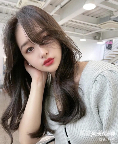 91丨九色丨尤物，探索色彩与美的完美融合