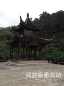 青青草一区二区三区在线视频，探索绿色生态与水蜜桃在线播放生活的完美结合青青草原产视区