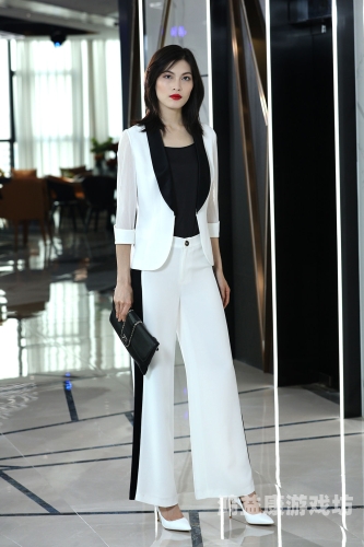 欧美熟妇文化现象解析，另类审美与长久魅力的背后欧美熟妇另类久久久久久不卡,久久精品亚洲