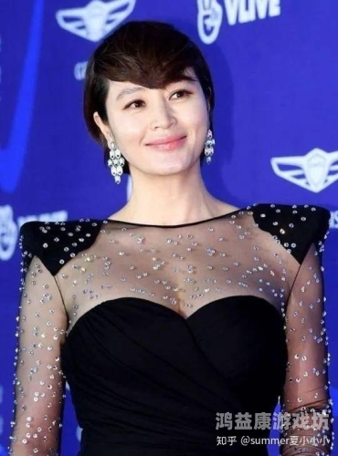 亚洲与欧美文化中的人妻形象对比及其社会影响