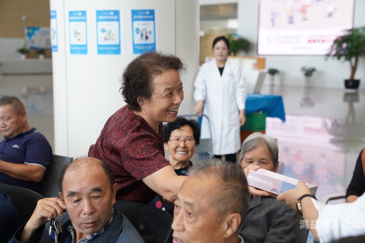 女性水蜜桃在线播放与性教育，从18岁开始的自我关爱与成长