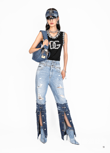 欧美熟妇三级在线观看，法律与道德的双重审视欧美很熟悉