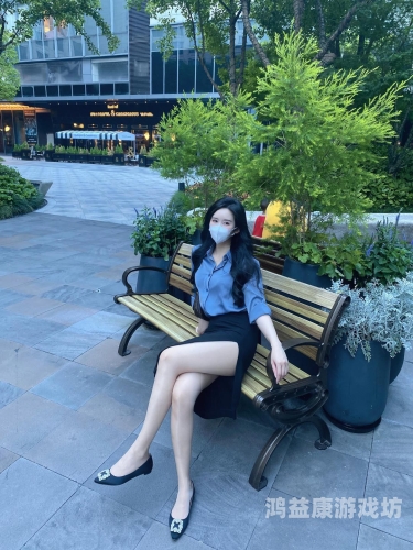 久久亚洲中文字幕丝袜长腿，时尚与文化的完美融合