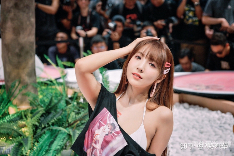 国产成人极品盛宴免费视频，网络内容监管与用户自律的双重挑战