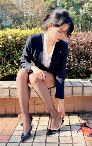 丝袜高跟鞋ol中文字幕丝袜高跟鞋OL中文字幕，职场时尚与文化的完美结合