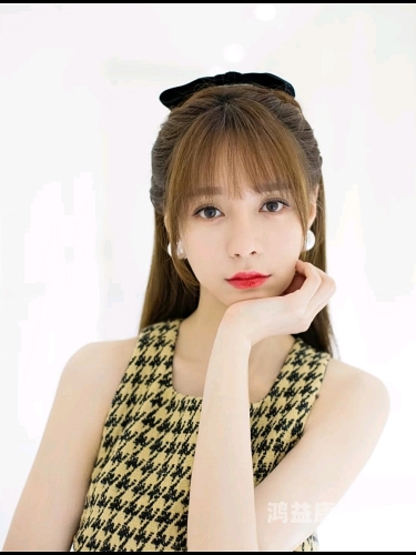 色域影视麻豆婷婷，从素人到网红的蜕变之路