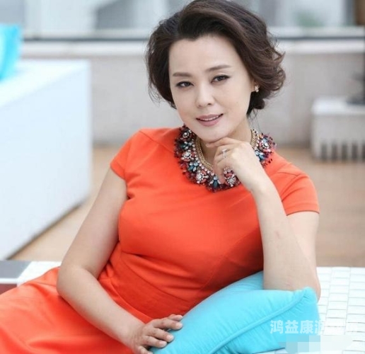 五十路熟女中文字幕五十路熟女中文字幕，探讨成熟女性的魅力与影视表现