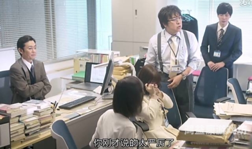 av中字深入解析AV中字现象，文化传播与版权保护的博弈