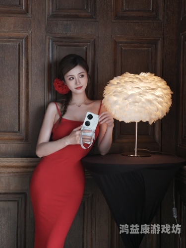 自怕偷自怕亚洲精品自拍文化盛行，亚洲精品自拍杆引领潮流