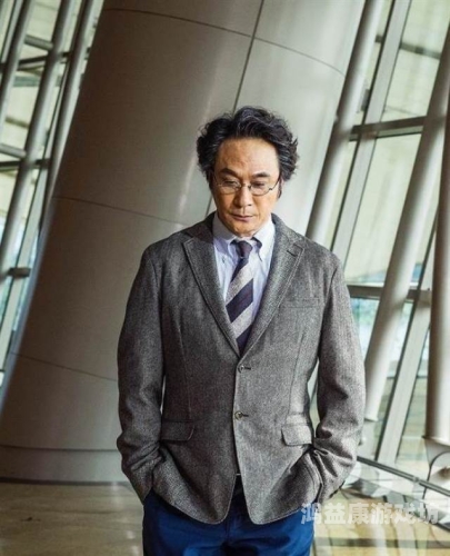 探讨人人妻人人玩人人澡人人爽现象背后的社会心理与网络文化