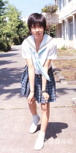 日韩在线中文字幕中日韩在线中文字幕的文化桥梁作用与行业发展现状分析(2186字)