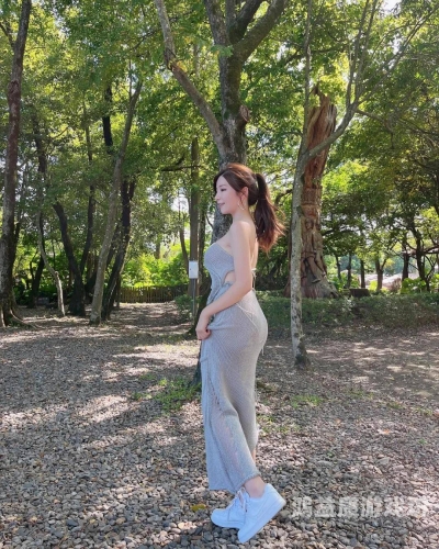 精品少妇第一页，时尚魅力与智慧并存精品少妇第一页视频