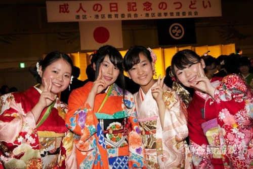 A成人看黄爽成人看黄爽，网络新闻资讯中的深度解析