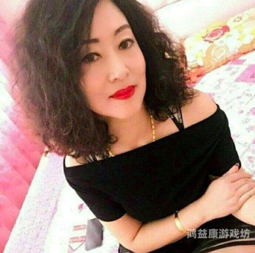 欧美风情，老女人性感自拍视频揭秘