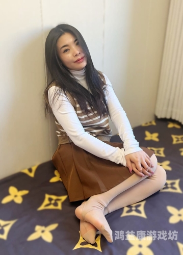 国产丝袜熟女乱人伦，网络热议背后的社会现象