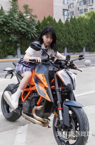 国产美女一级AV免费蜜桃国产美女一级AV免费蜜桃，诱惑与激情的交织
